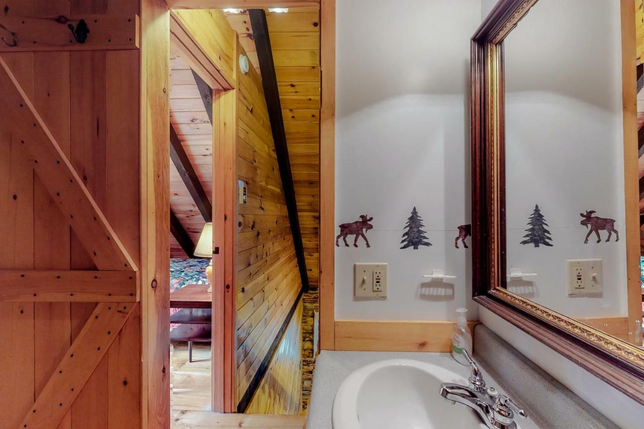 Loon Landing Lodge Greenville Esterno foto