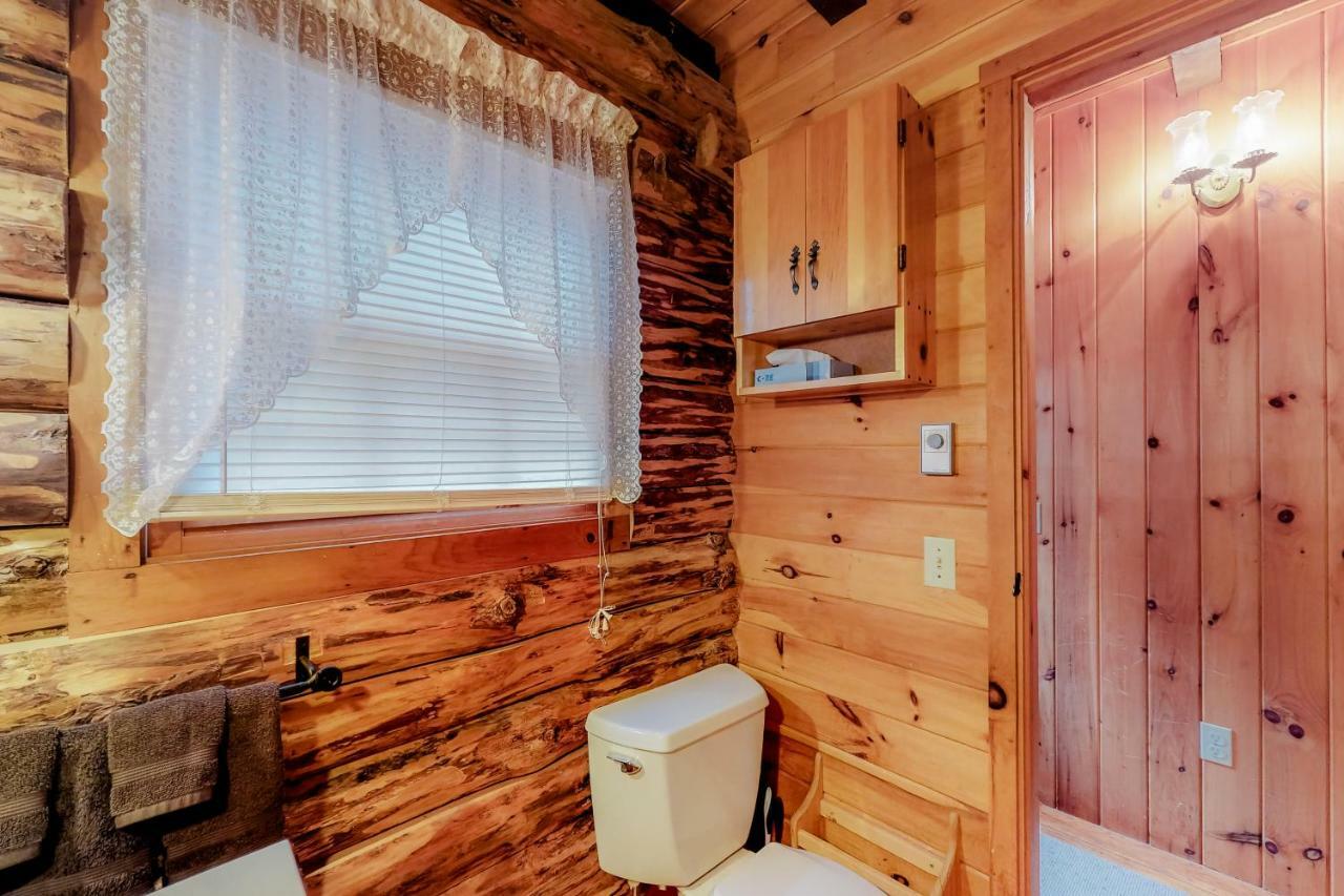 Loon Landing Lodge Greenville Esterno foto